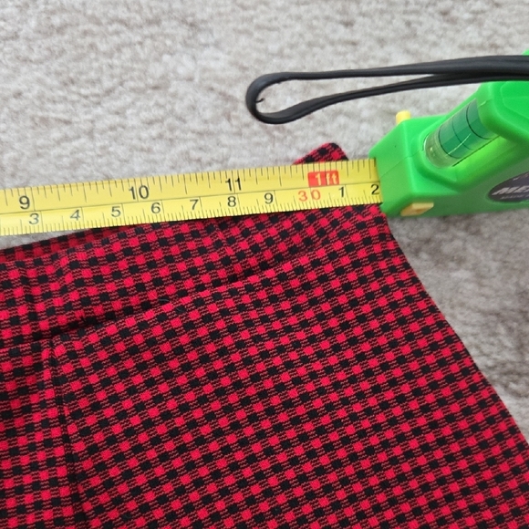 Glumann Helanca Stylish Red Checkered Women's Shorts Size Small - Picture 8 of 9